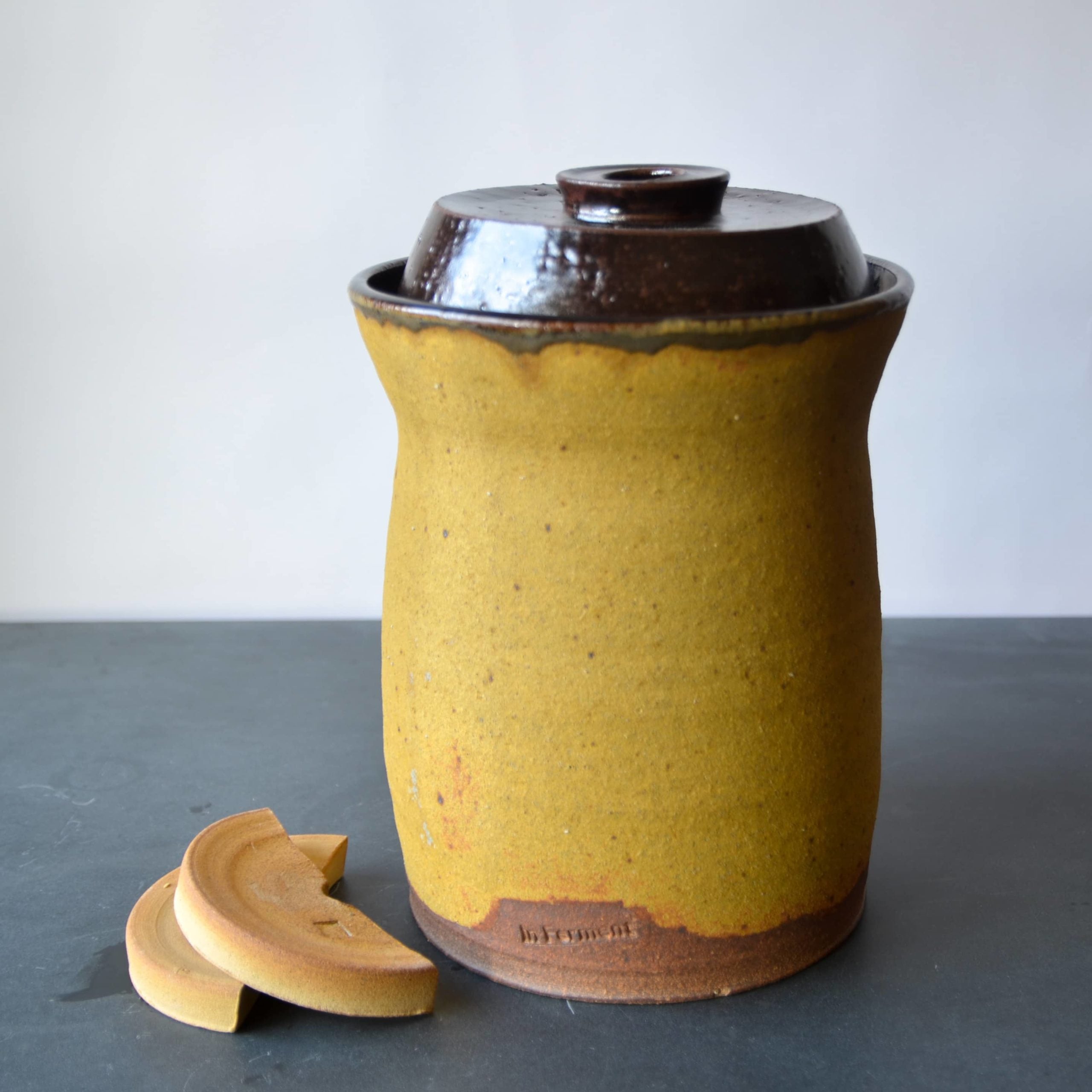 1.5 Gallon Ceramic Fermenting Crock - Desert image