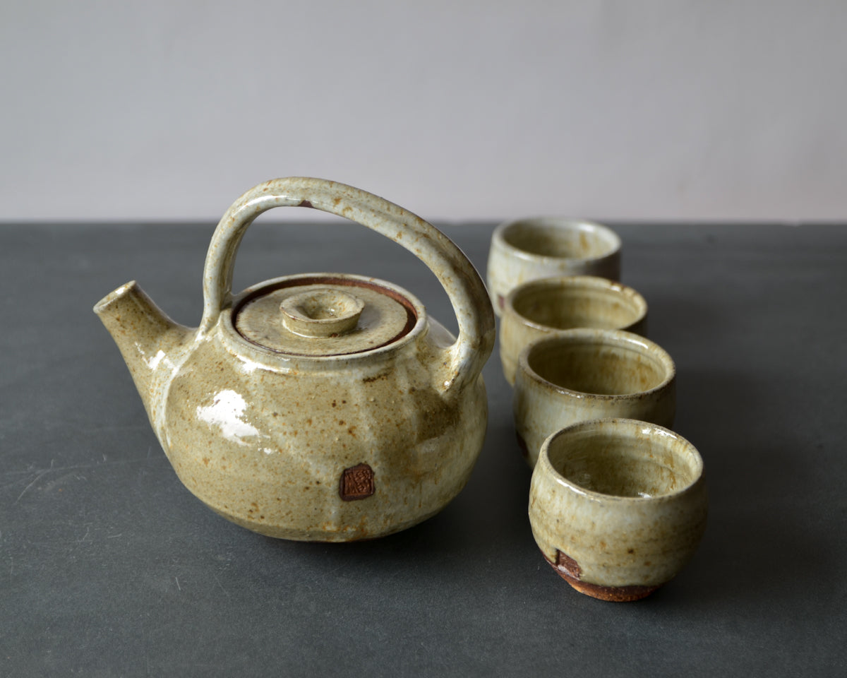 Moss Glaze Large Teapot image 0