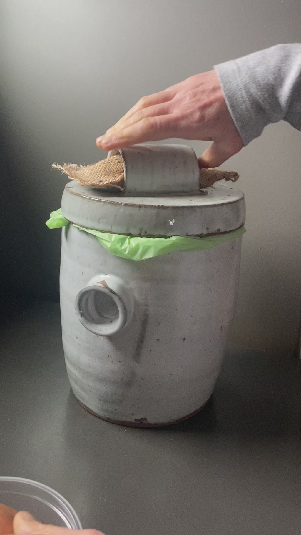 Ceramic Compost Jar with Charcoal bag